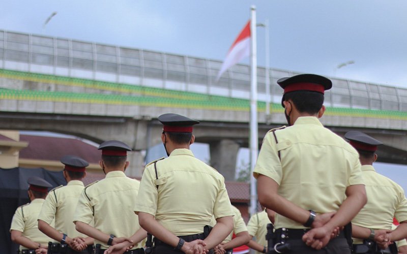 satpam modern satpam tradisional