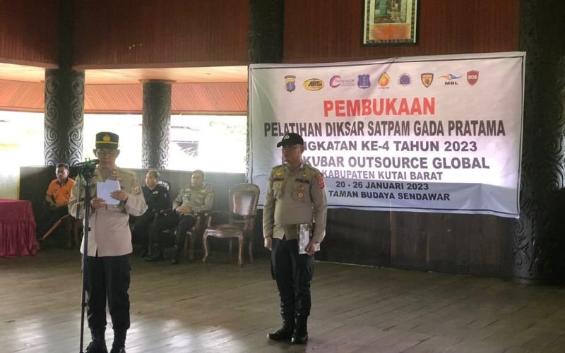 Polres Kapuas dan Satpam Gelar Baksos