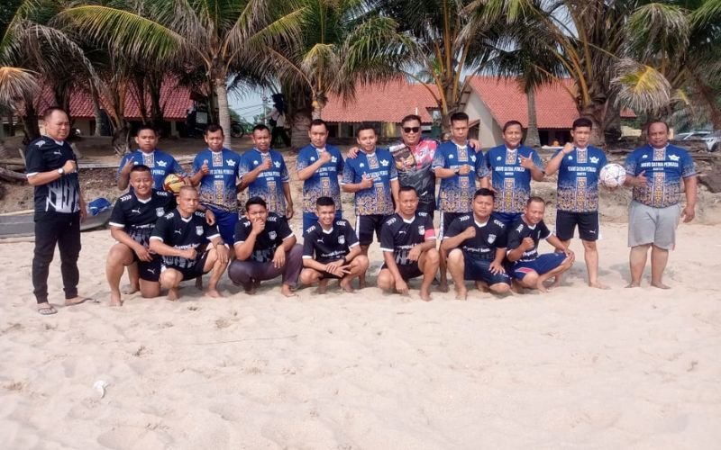 Outing di Pantai Anyer